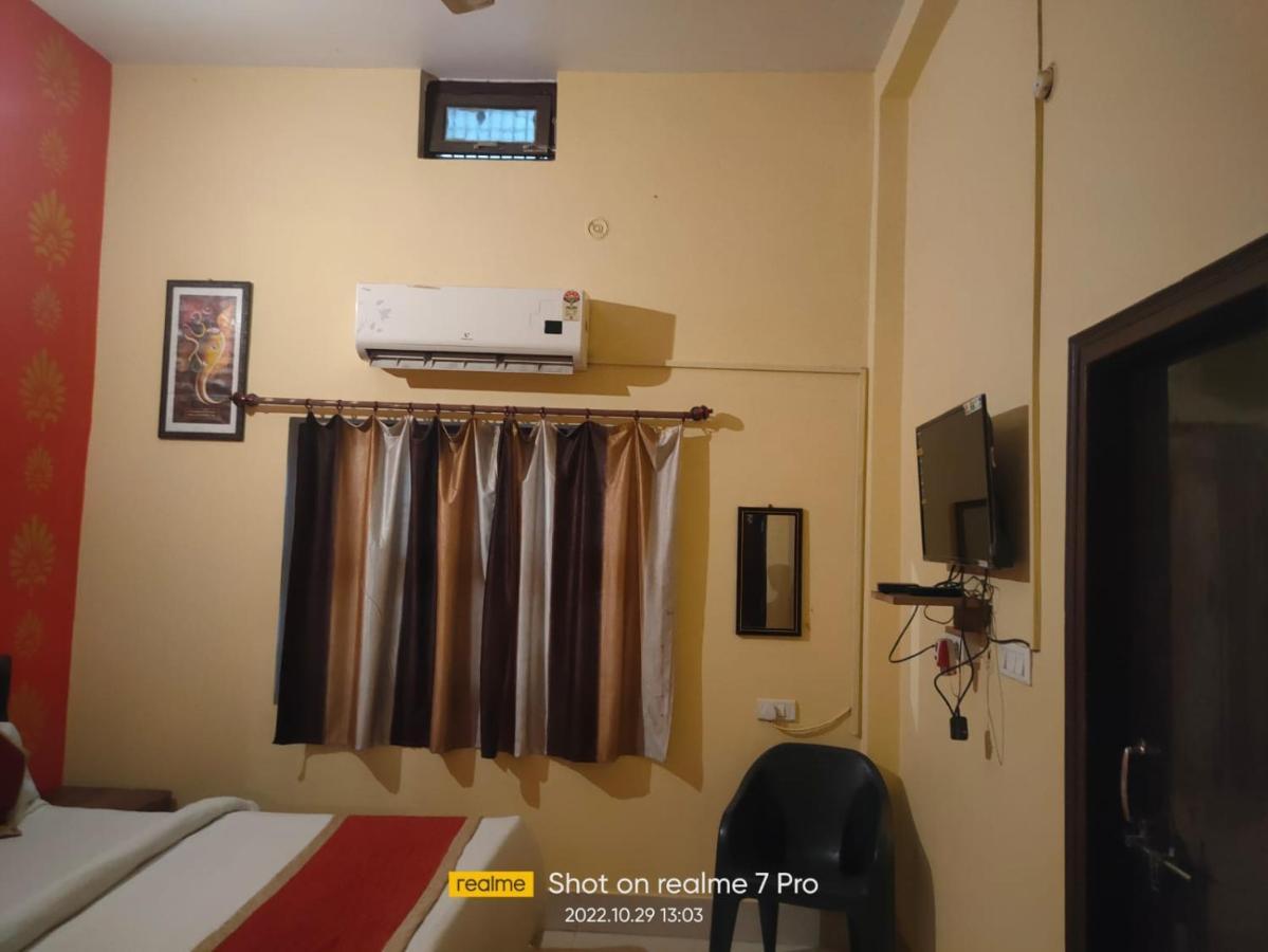 Gangotri Paying Guest House Waranasi Zewnętrze zdjęcie